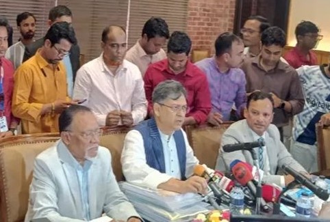 অন্তর্বর্তী সরকারকে আন্তরিকভাবে সহযোগিতা করছে বিএনপি : সালাহউদ্দিন