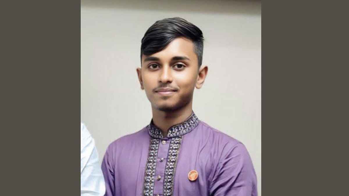 হেলমেট-মাস্ক পরে ‘জয় বাংলা’ স্লোগানে নাটকীয় মিছিল: নেতৃত্বে জামায়াত নেতারা, সমন্বয়ক বহিষ্কার