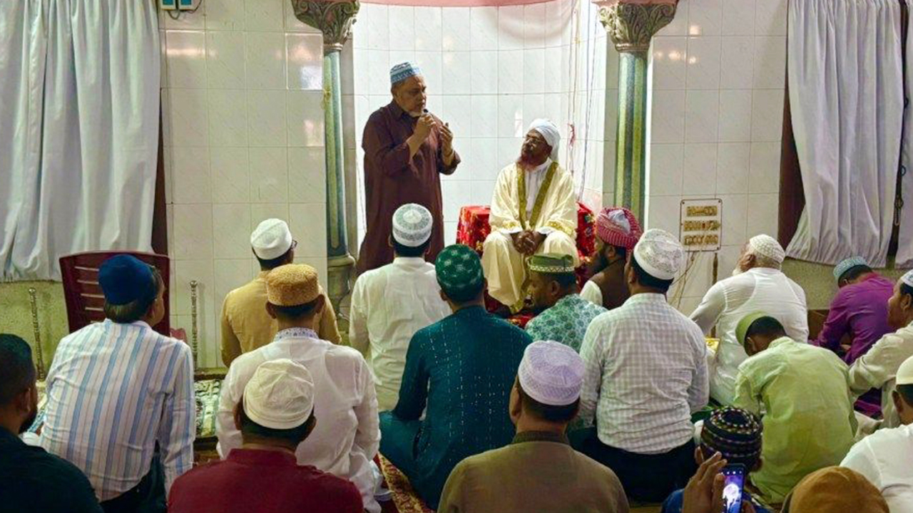 নির্বাচনের মাধ্যমে জনগণের আস্থা ফেরাতে চাই: সিইসি 